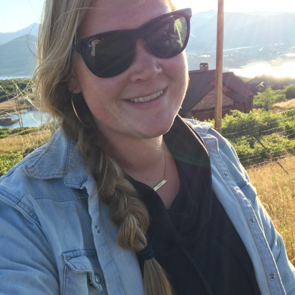 Hi! Thanks for shopping my closet! - Picture 4 of 4